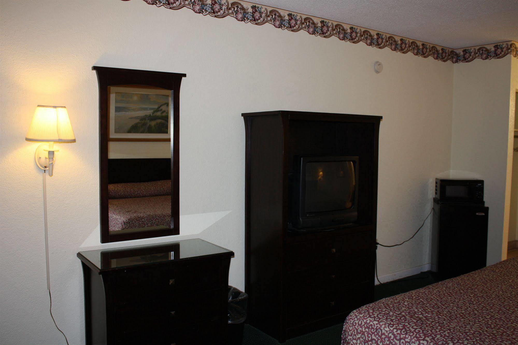 Relax Inn Саванна Экстерьер фото