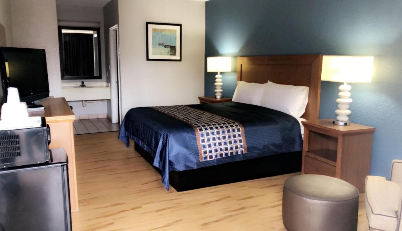 Relax Inn Саванна Экстерьер фото